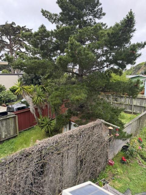 33 Lewis Avenue, South San Francisco CA: https://media.crmls.org/mediaz/4a68d20b-192c-48d3-bd71-089377cf1526.jpg