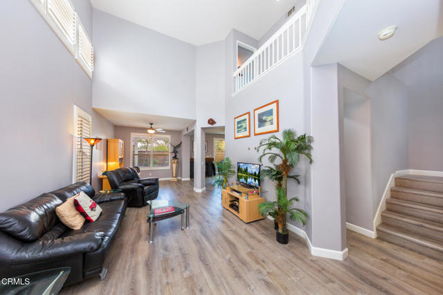 5235 Paseo Ricoso, Camarillo CA: https://media.crmls.org/mediaz/4a69679f-4db4-42f8-b9a3-dbfca46b756a.jpg