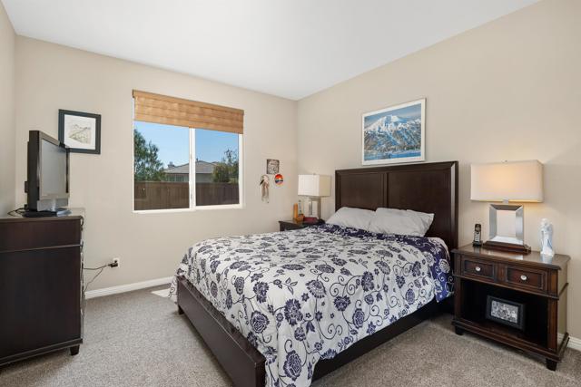 Image 31 of 44 For 2625 Emerald Oaks Gln