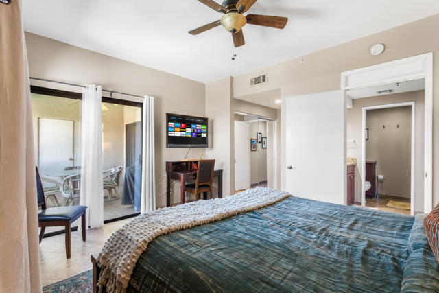 255 S Avenida Caballeros, Palm Springs CA: https://media.crmls.org/mediaz/4a6b60fb-2ec1-43dc-9053-ce664f1a8ca4.jpg