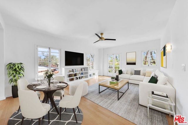 109 N SYCAMORE Avenue, Los Angeles CA: https://media.crmls.org/mediaz/4a6b613e-2d56-4a36-9058-48a419b5e03c.jpg