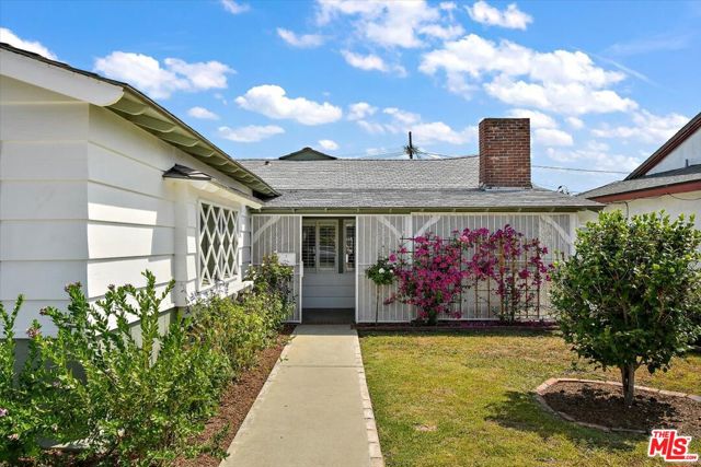 1712 127th Street, Los Angeles, California 90047, 3 Bedrooms Bedrooms, ,3 BathroomsBathrooms,Single Family Residence,For Sale,127th,24433615