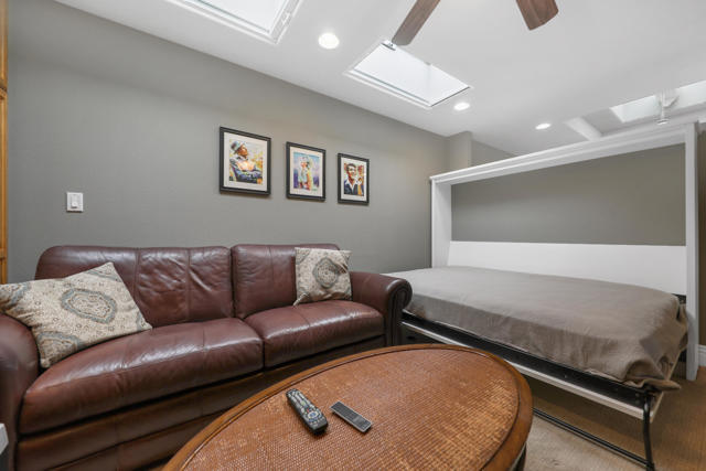 352 Villena Way, Palm Desert CA: https://media.crmls.org/mediaz/4a6dae56-b77d-4063-a971-0fc55f3b933a.jpg