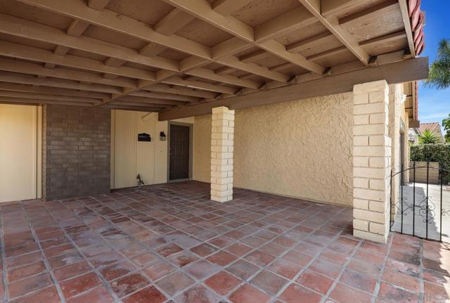 8761 Menkar Rd, San Diego CA: https://media.crmls.org/mediaz/4a6e1b06-eab6-406b-8f62-a7aa60c16e48.jpg