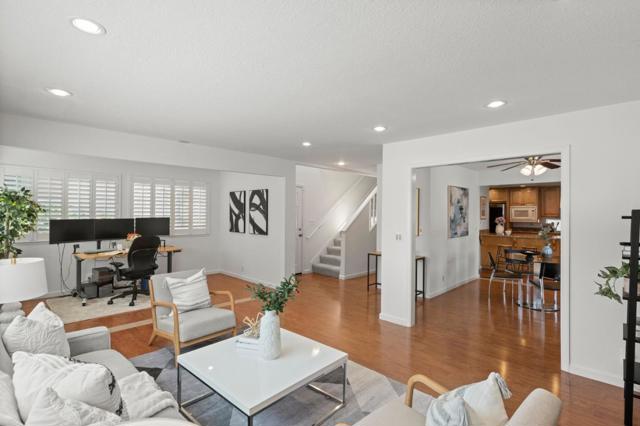 2834 Welk Cmn, Fremont CA: https://media.crmls.org/mediaz/4a6e7a5b-3b00-4cca-85cd-cd95a8a33563.jpg