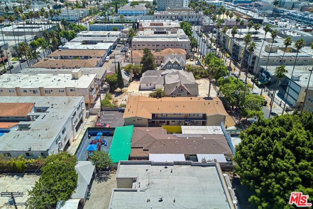 942 Menlo Avenue, Los Angeles, California 90006, ,Multi-Family,For Sale,Menlo,24428865