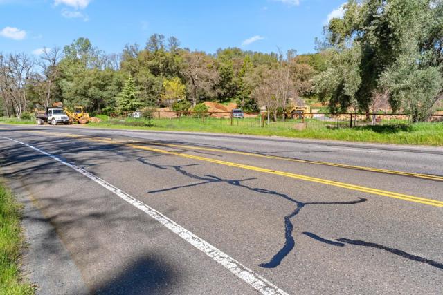 10264 Combie Road,  CA: https://media.crmls.org/mediaz/4a6f46ed-8061-4d33-b76e-be18d5853d60.jpg