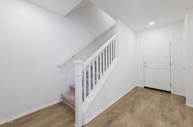 Detail Gallery Image 8 of 25 For 569 Grapefruit Ln, Fillmore,  CA 93015 - 4 Beds | 2/2 Baths