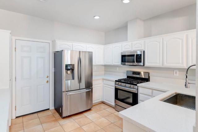 7445 Brigadoon Way, Dublin CA: https://media.crmls.org/mediaz/4a709b40-6097-4f01-8ce0-d0fc15b3f4fd.jpg
