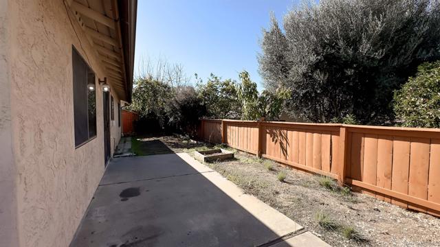 803 Willow Tree Lane, Fallbrook, California 92028, 3 Bedrooms Bedrooms, ,2 BathroomsBathrooms,Single Family Residence,For Sale,Willow Tree Lane,240028852SD