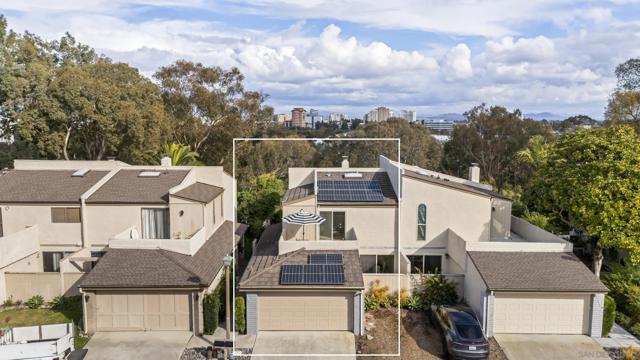 8871 Caminito Primavera, La Jolla CA: https://media.crmls.org/mediaz/4a70ea6f-9a9b-42d6-b727-59d18bf5f6d1.jpg