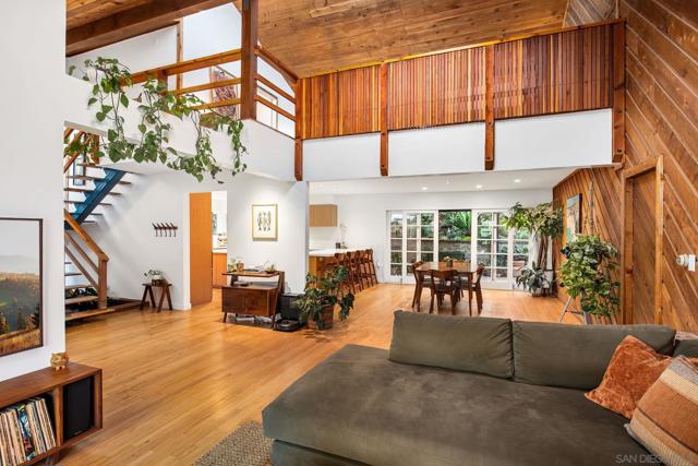 4021 Bernice Dr, San Diego CA: https://media.crmls.org/mediaz/4a71b03a-5256-4893-8264-e58abffddebf.jpg