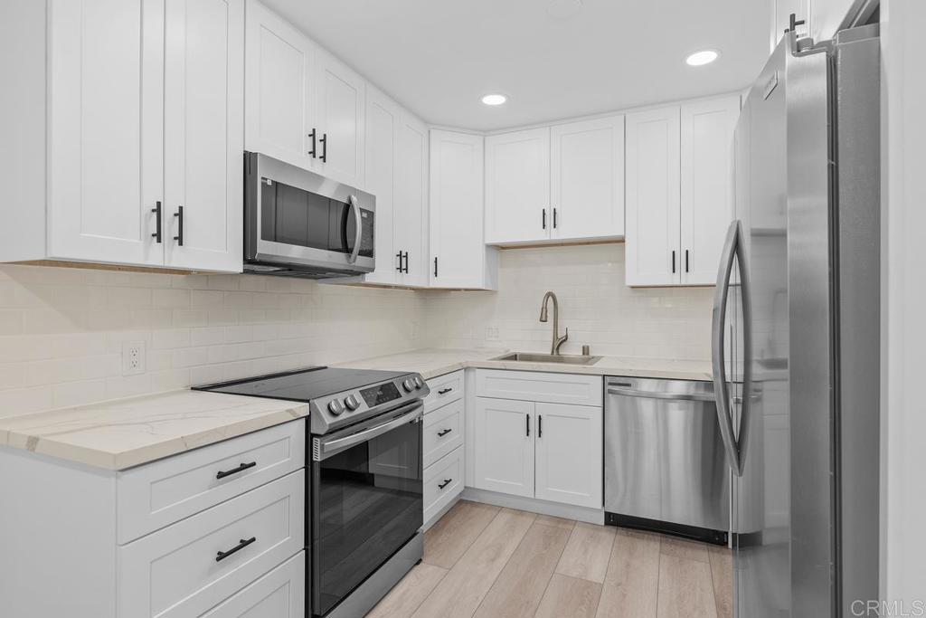 889 Bracero Road - photo 9