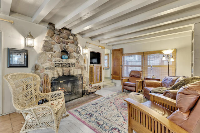 25585 Alderwood St Street, Idyllwild CA: https://media.crmls.org/mediaz/4a734353-0b49-4dcd-a9f7-558587301a0f.jpg