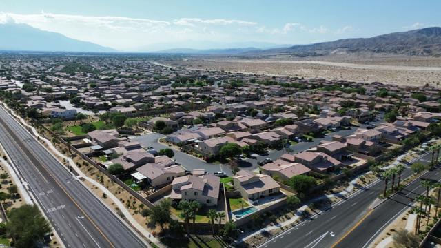 40714 Ophir Canyon Street, Indio CA: https://media.crmls.org/mediaz/4a7352c8-98ed-4065-b001-3acc21447f34.jpg