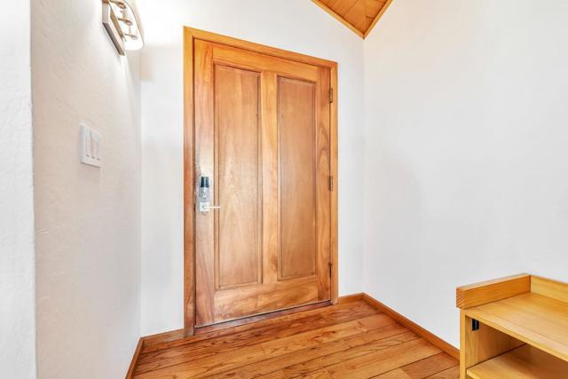 950 Oak Ridge Road, Los Gatos CA: https://media.crmls.org/mediaz/4a736a92-ab0b-4763-8a94-8e9b37d32c16.jpg