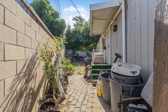 4132 N Ventura Avenue, Ventura CA: https://media.crmls.org/mediaz/4a747abf-47fb-4f2c-8c3a-cb02da099afb.jpg