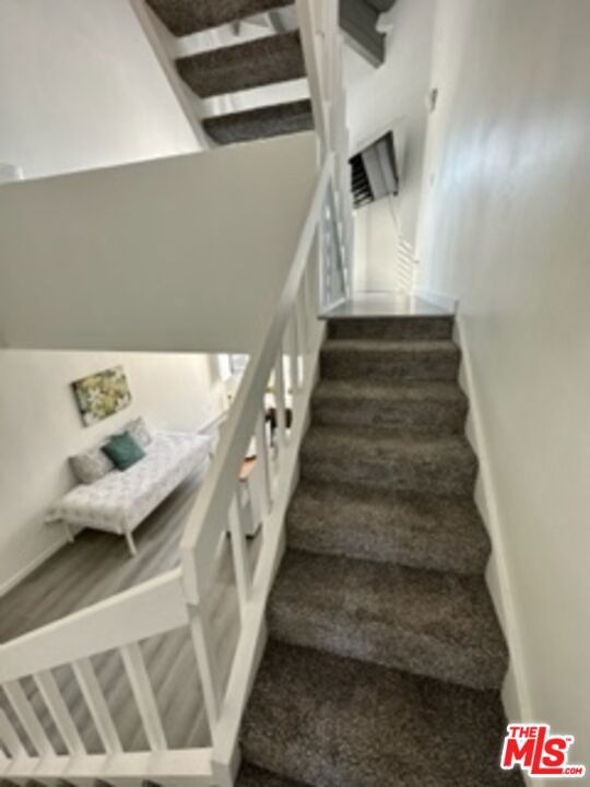 Image 44 of 58 For 14 Mast Street