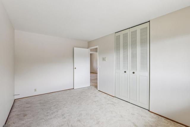 908 Park Pacifica Avenue, Pacifica CA: https://media.crmls.org/mediaz/4a766c84-0535-4f97-83ac-d37cf487c55f.jpg