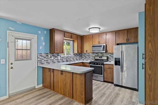753 La Presa Ave, Spring Valley CA: https://media.crmls.org/mediaz/4a76a66c-51d4-46d5-82ec-bfa07a6753ac.jpg