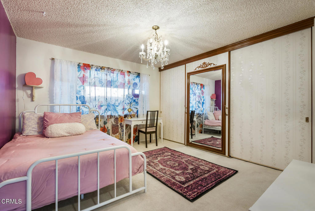 https://media.crmls.org/mediaz/4a770b12-a838-43a1-9c71-c030bbbc0767.jpg?preset=X-Large