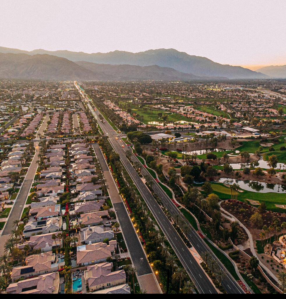 https://media.crmls.org/mediaz/4a773826-548c-449d-82e0-68b3b02fb6c9.jpg?preset=X-Large
