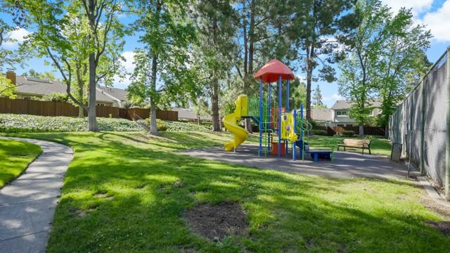 20179 Northwest Square, Cupertino CA: https://media.crmls.org/mediaz/4a7806cd-7fc0-424c-8a71-7c33882e9f87.jpg