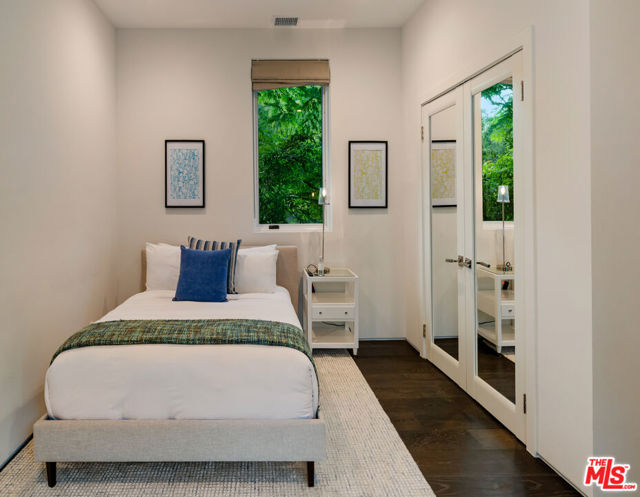 1884 Laurel Canyon Road, Los Angeles CA: https://media.crmls.org/mediaz/4a78c252-4ed2-47f5-b9eb-93d6a30b5ebf.jpg