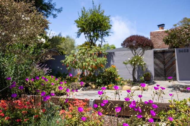 3483 Ocean Avenue, Carmel CA: https://media.crmls.org/mediaz/4a7ae8a5-1e4c-4da0-965f-132bc19d70ae.jpg