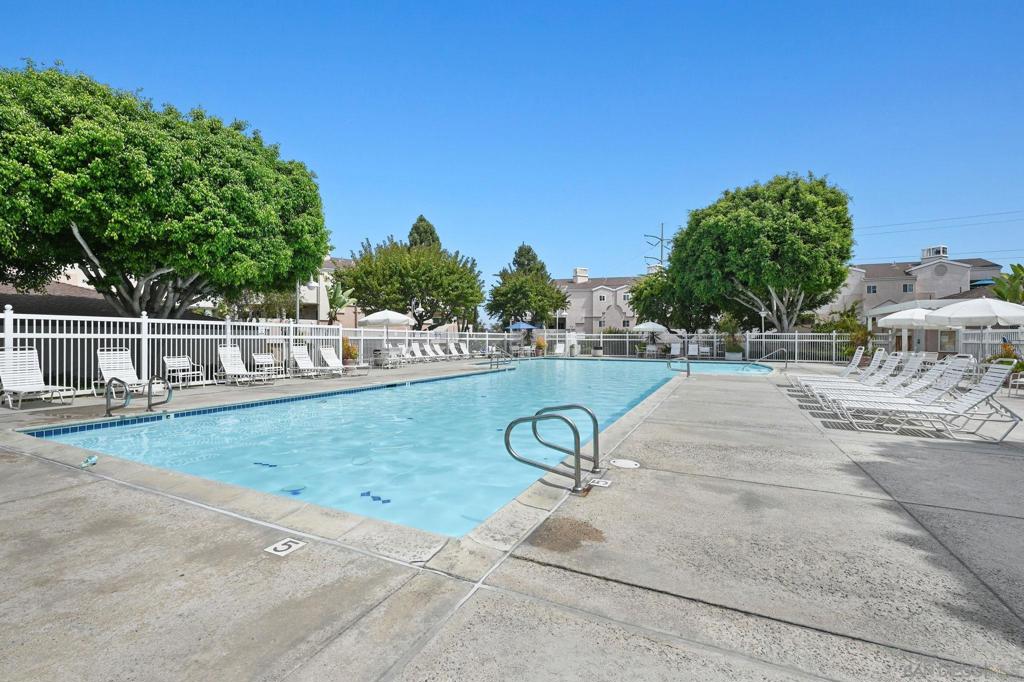 MLS #250036994SD image #23