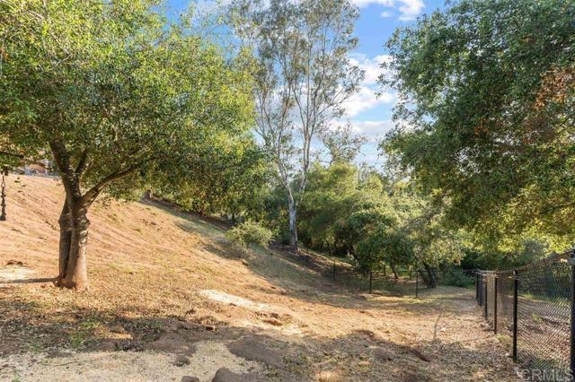 Detail Gallery Image 28 of 32 For 13311 Hillstar Ln, Valley Center,  CA 92082 - 3 Beds | 2 Baths