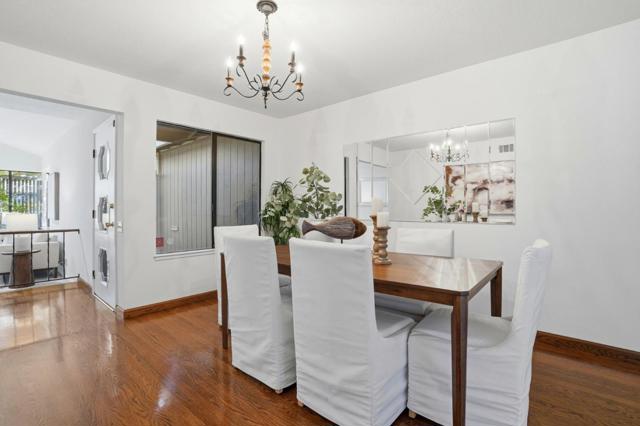 1190 Flying Fish Street, Foster City CA: https://media.crmls.org/mediaz/4a7c94c5-2c3d-4c28-b54d-575e7cb5cc8e.jpg