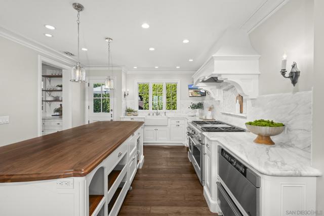 2045 W California St, San Diego CA: https://media.crmls.org/mediaz/4a7d455c-add6-4782-8a0c-5dc6f4517671.jpg
