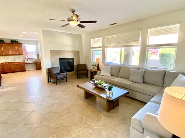 83282 Wagon Road, Indio CA: https://media.crmls.org/mediaz/4a7d678b-eff7-4ac5-8221-1ae55d91b20c.jpg