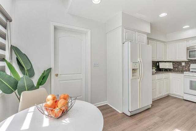 1029 Avila Terraza, Fremont CA: https://media.crmls.org/mediaz/4a7e2f6f-ca62-4a86-8b8c-fe5ec69a7e37.jpg