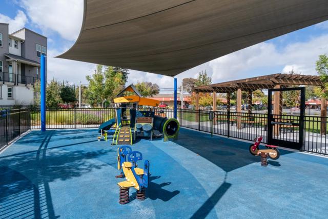 897 Fillmore Terrace, Sunnyvale CA: https://media.crmls.org/mediaz/4a7e4f34-6b88-43c9-a923-4e4fb113faa2.jpg