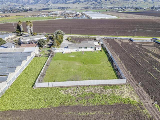 7381 Furlong Avenue, Gilroy CA: https://media.crmls.org/mediaz/4a7faa1d-2e41-4b97-b237-3179cc3e3214.jpg