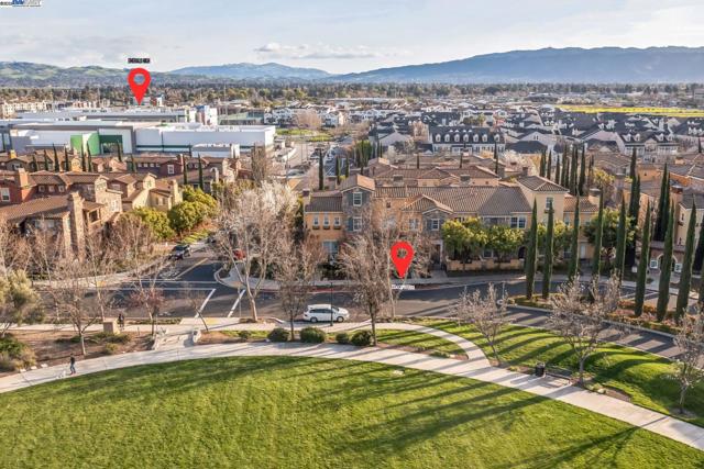 3554 Capoterra Way, Dublin CA: https://media.crmls.org/mediaz/4a7fdab7-58bc-4947-981d-004b18283090.jpg