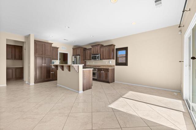 73861 Da Vinci Court, Palm Desert, CA 92211