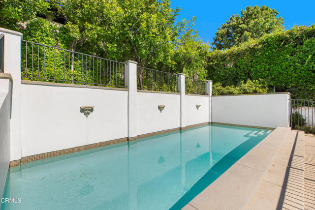 1184 Arden Road, Pasadena CA: https://media.crmls.org/mediaz/4a81025b-111c-4e64-bdd3-e958eddf4ceb.jpg