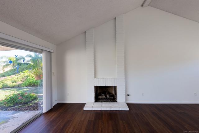 17476 Plaza Cerado, San Diego CA: https://media.crmls.org/mediaz/4a8129c9-7a6d-4724-b6d0-b5167aab6df9.jpg