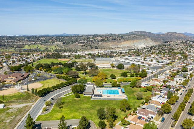 6611 Crawford, San Diego CA: https://media.crmls.org/mediaz/4a82013b-39df-4f73-9b51-f179d63a8254.jpg