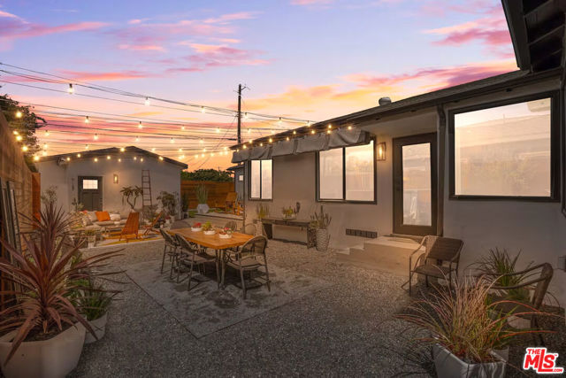 3625 Somerset Drive, Los Angeles CA: https://media.crmls.org/mediaz/4a82435b-8f24-4dad-a43f-a55628c89ad2.jpg