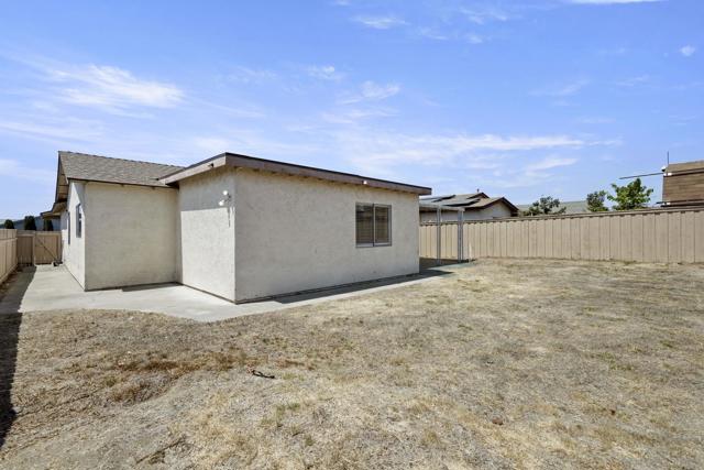 10625 Amantha Ave, San Diego CA: https://media.crmls.org/mediaz/4a837a12-24bc-4285-a434-8ff661c6ebb3.jpg