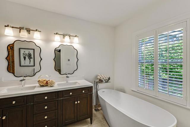 838 Walnut Avenue, Burlingame CA: https://media.crmls.org/mediaz/4a8462b4-194b-4988-b8cd-ff0736f36c1a.jpg