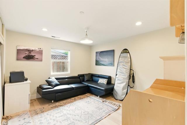 301 25th Avenue, Santa Cruz CA: https://media.crmls.org/mediaz/4a8637f0-1935-4578-9331-caac7d3d1f06.jpg