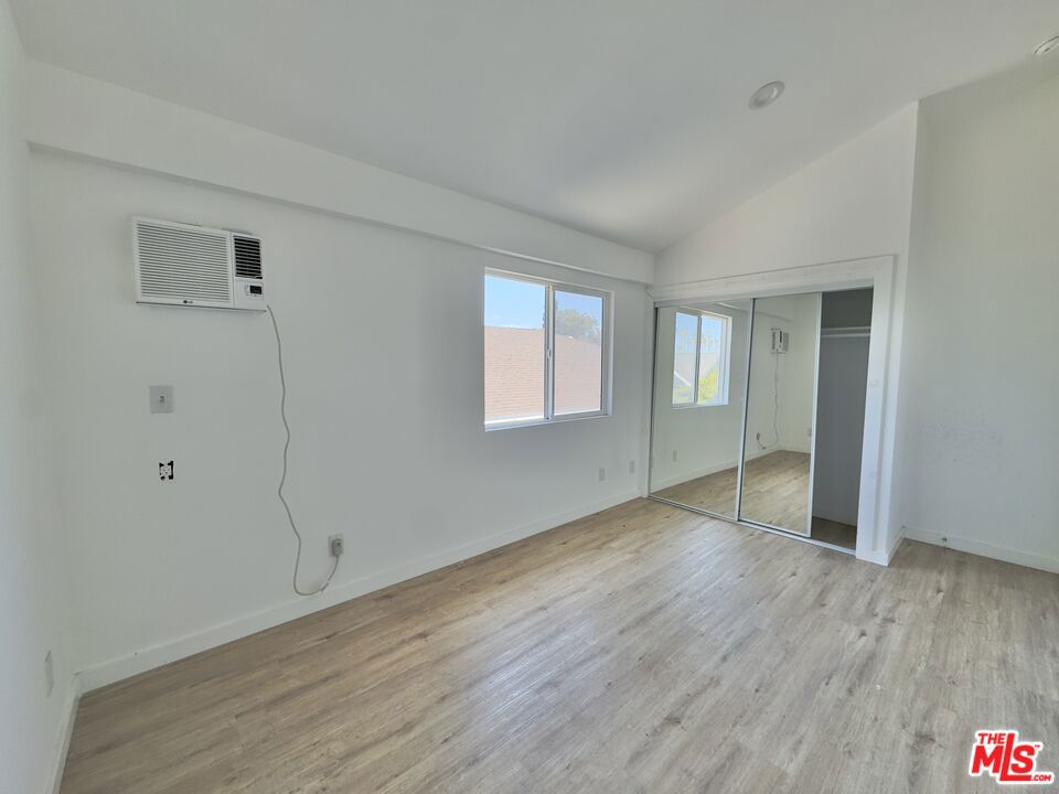 1732 Crenshaw Boulevard #6