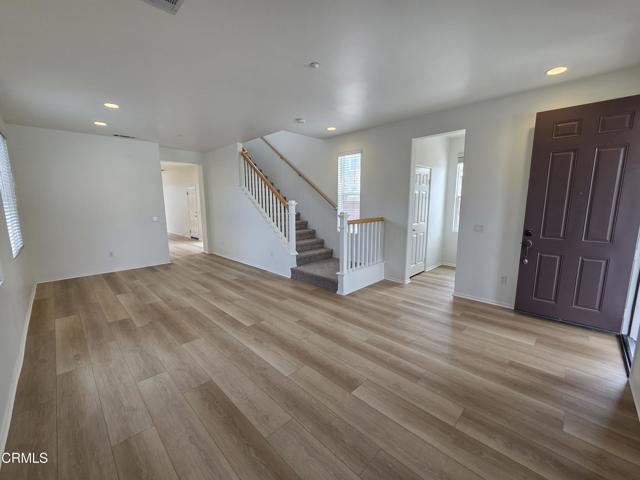 Detail Gallery Image 3 of 36 For 686 Morado Pl, Oxnard,  CA 93030 - 3 Beds | 2/1 Baths