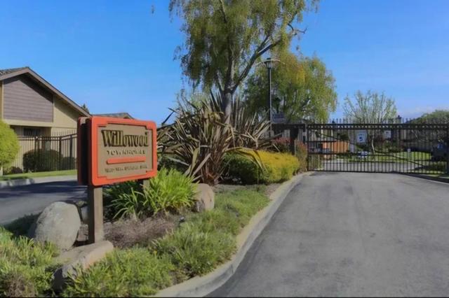 1848 Cherokee Drive, Salinas CA: https://media.crmls.org/mediaz/4a8696b2-d324-4794-9982-df89b7274955.jpg