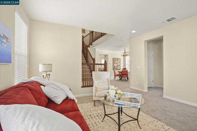 507 Livingston Court, Discovery Bay CA: https://media.crmls.org/mediaz/4a87012f-6c1a-4847-936a-b2b128408fa0.jpg